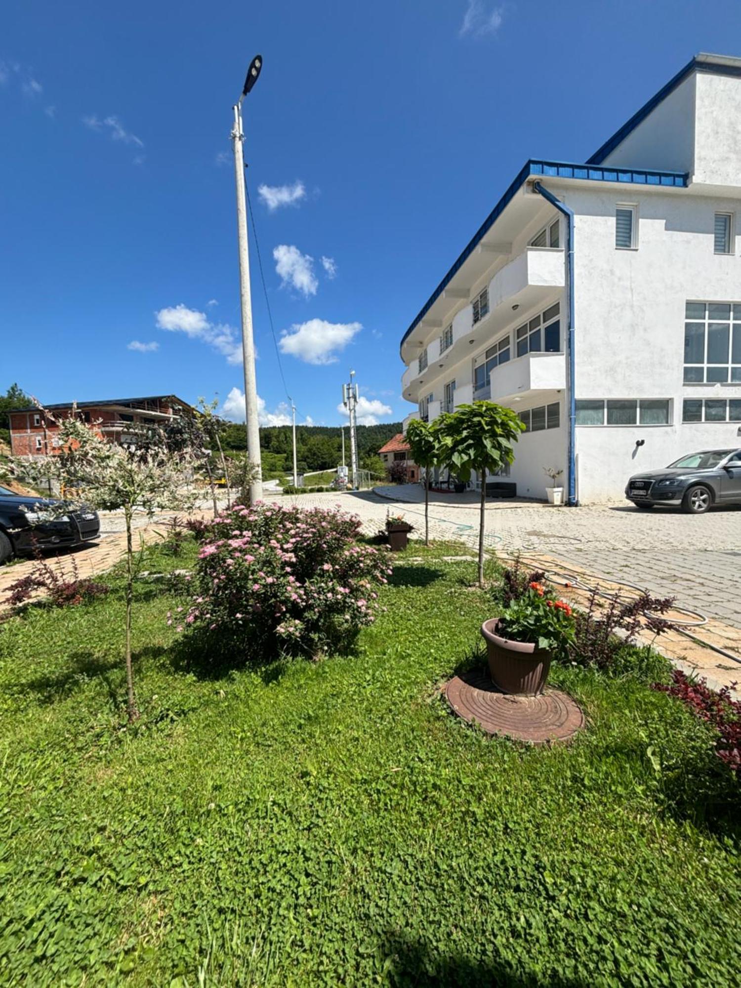 Aparthotel Emro-S Novi Pazar Exterior foto